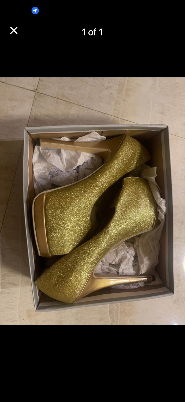 شوز سواريه زهبي جديده لم تستعمل